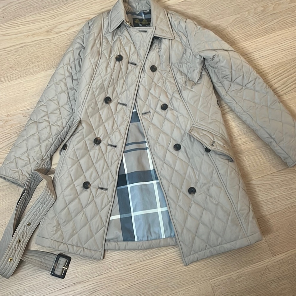 Barbour Cornell Quilted Jacket in light trench in size 4